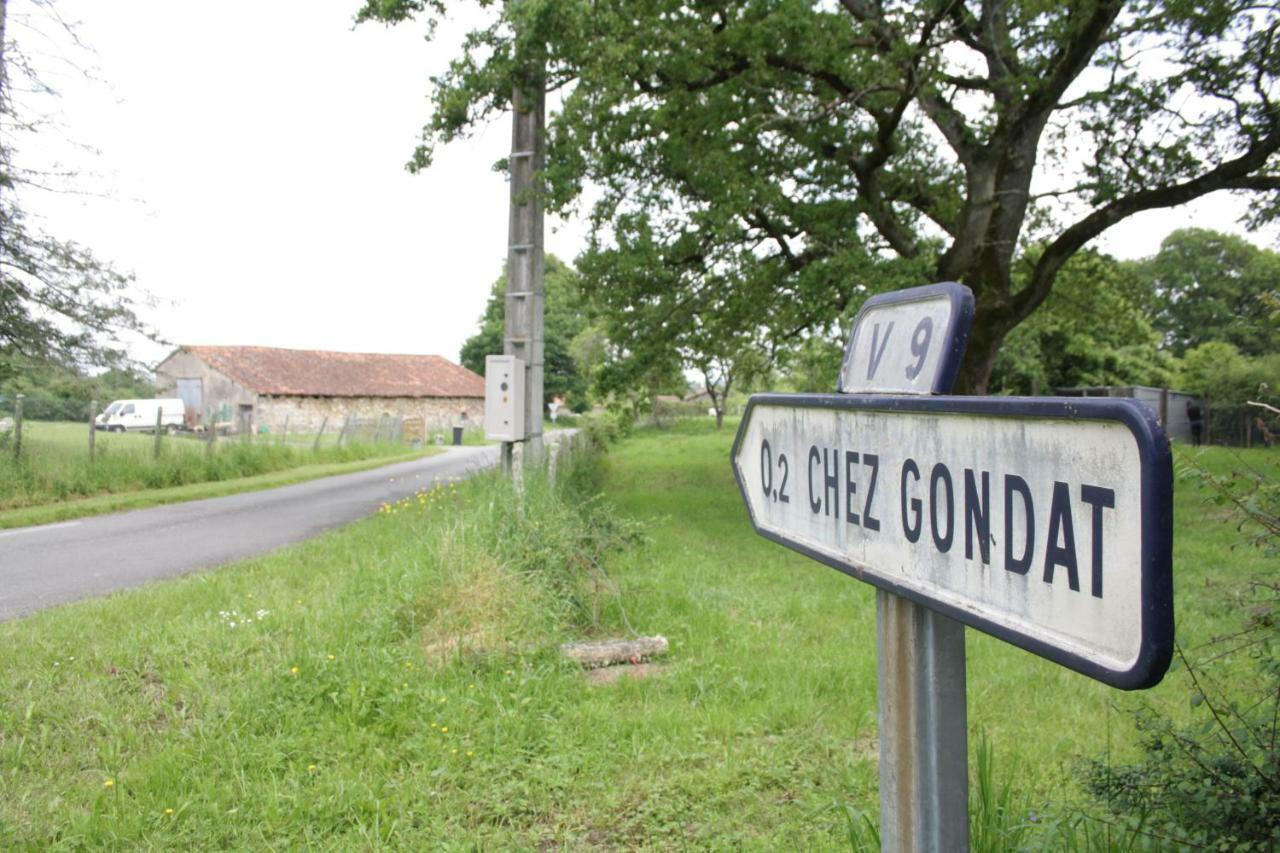 Chez Gondat Chambre D'Hotes Saint-Martial-sur-Isop Exterior foto